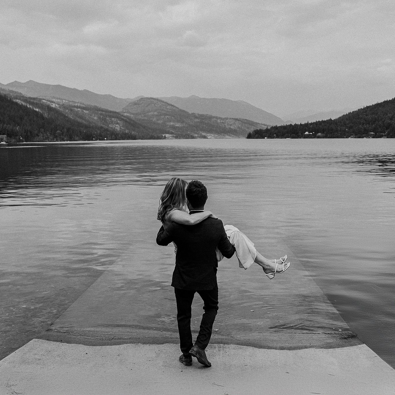 Jane + Nick | Gun Lake Cabin Wedding