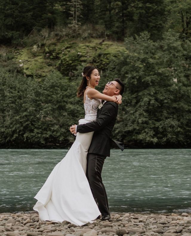 Bridget + Oscar’s wedding at Sitka Farms brought all the Squamish magic, with a special guest appearance from the farm’s very own highland cow! 🐮From epic mountain views to the cozy, local vibes, their day was filled with all the best things that make Squamish weddings unforgettable. Big congrats to these two legends for an incredible celebration! 🥂✨⁠
⁠
Photographer | @whistler_steve ⁠
Venue | @sitkafarms⁠
HMUA | @yukosbridalmakeup⁠
Videography | @cameron.videography ⁠
Florals |  @bluevioletdesign⁠
Day of Coordinator | @love.and.confett⁠
⁠
 #SitkaFarms #SquamishWedding #HighlandCowWedding #WhistlerWeddingPhotographer #SquamishPhotographers #WeddingPhotography ⁠