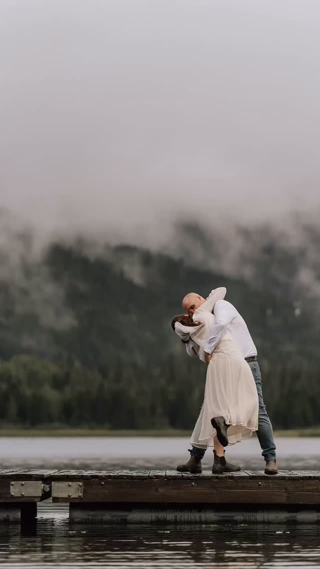 The best part of your wedding day might be the quietest.

That moment you step away together, breathe in the mountains, and remember why you’re here.

I build these mini-elopement experiences into your timeline — to protect the connection that matters most.